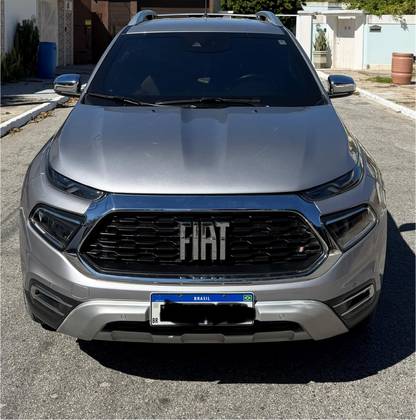 FIAT TORO 2.0 16V TURBO DIESEL RANCH 4WD AT9 FIAT TORO 2.0 16V TURBO DIESEL RANCH 4WD AT9